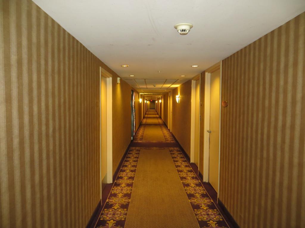 Gateway Hotel Dallas Park Central Esterno foto