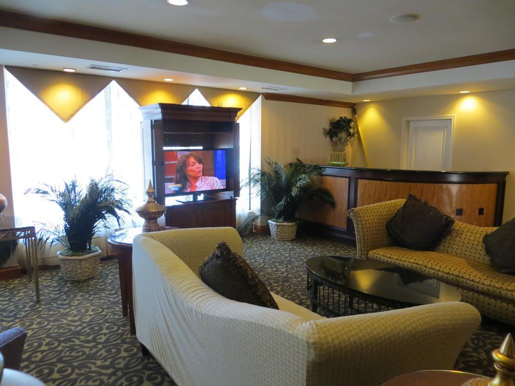 Gateway Hotel Dallas Park Central Esterno foto