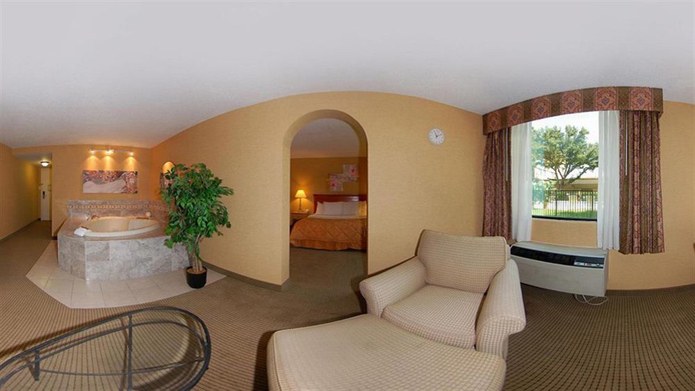 Gateway Hotel Dallas Park Central Esterno foto